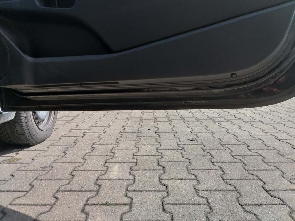 Opel Astra H GTC original Tür vorn rechts Z20R Saphirschwarz Rohbau Bj.2006